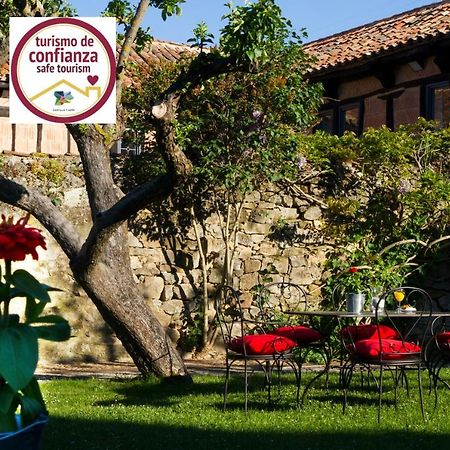 Hotel Posada Santa Maria La Real Aguilar de Campóo Esterno foto