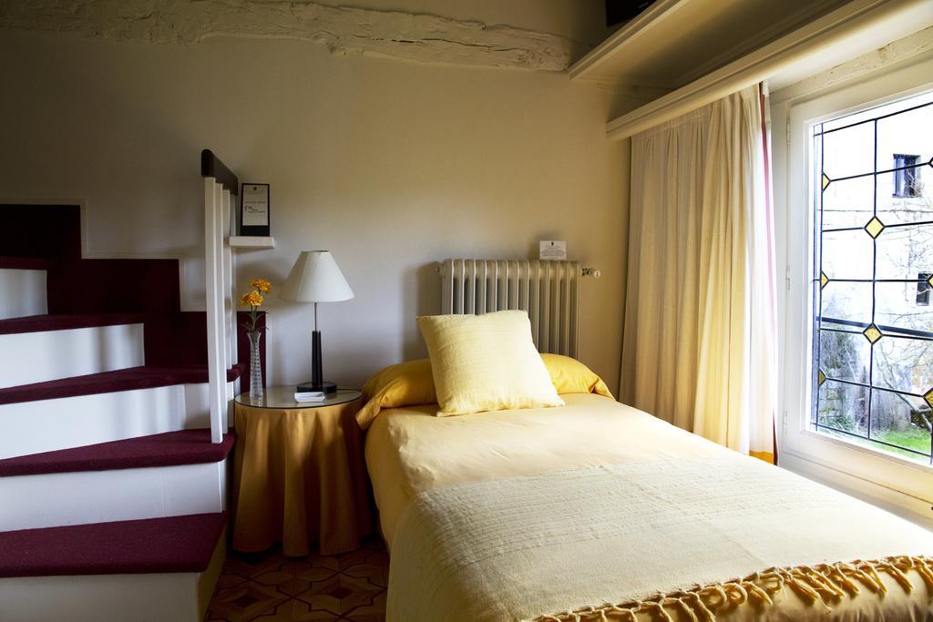 Hotel Posada Santa Maria La Real Aguilar de Campóo Esterno foto