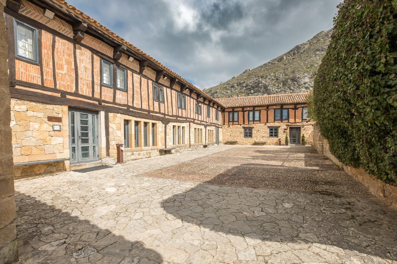 Hotel Posada Santa Maria La Real Aguilar de Campóo Esterno foto